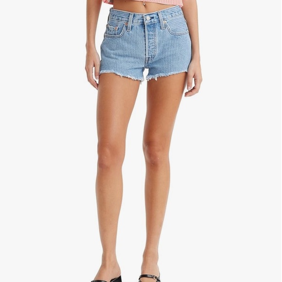 501 Style Striped Levi’s Short. Size 30 - Picture 1 of 6